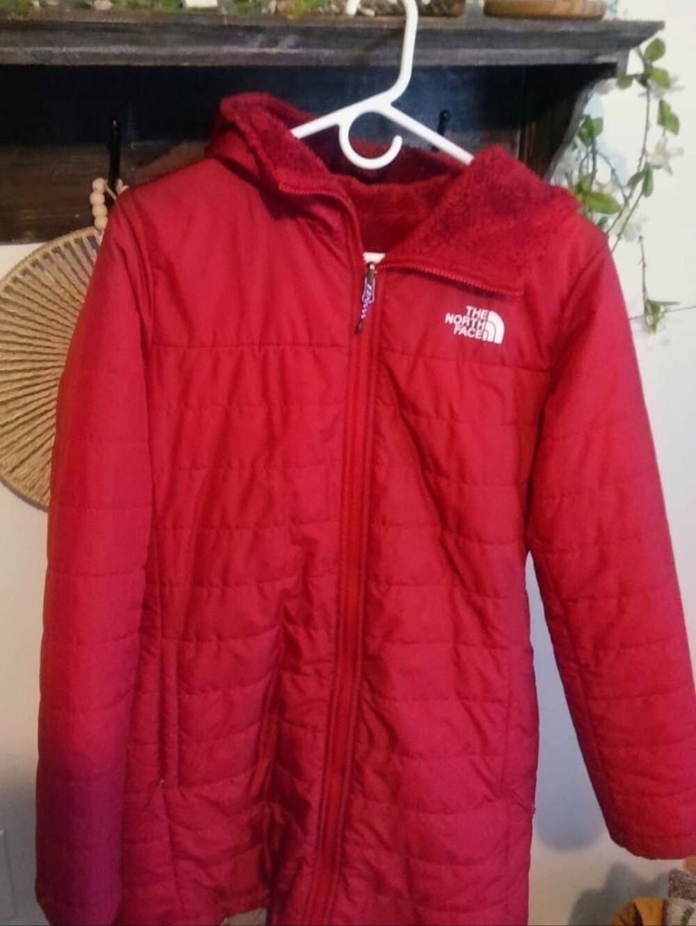 The North Face Womens Maroon Quilted Long Fur Lined Hooded Jacket Size Medium